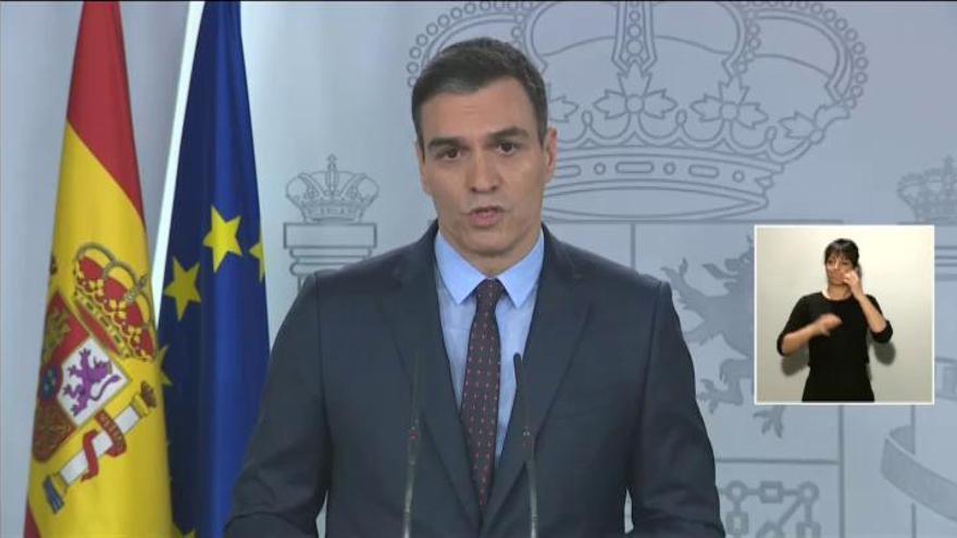 Sánchez: "Todavía debemos recibir el impacto de la ola más dura"