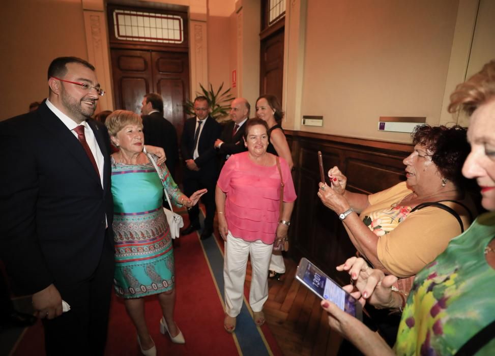 Toma de posesión de Adrián Barbón como presidente del Principado