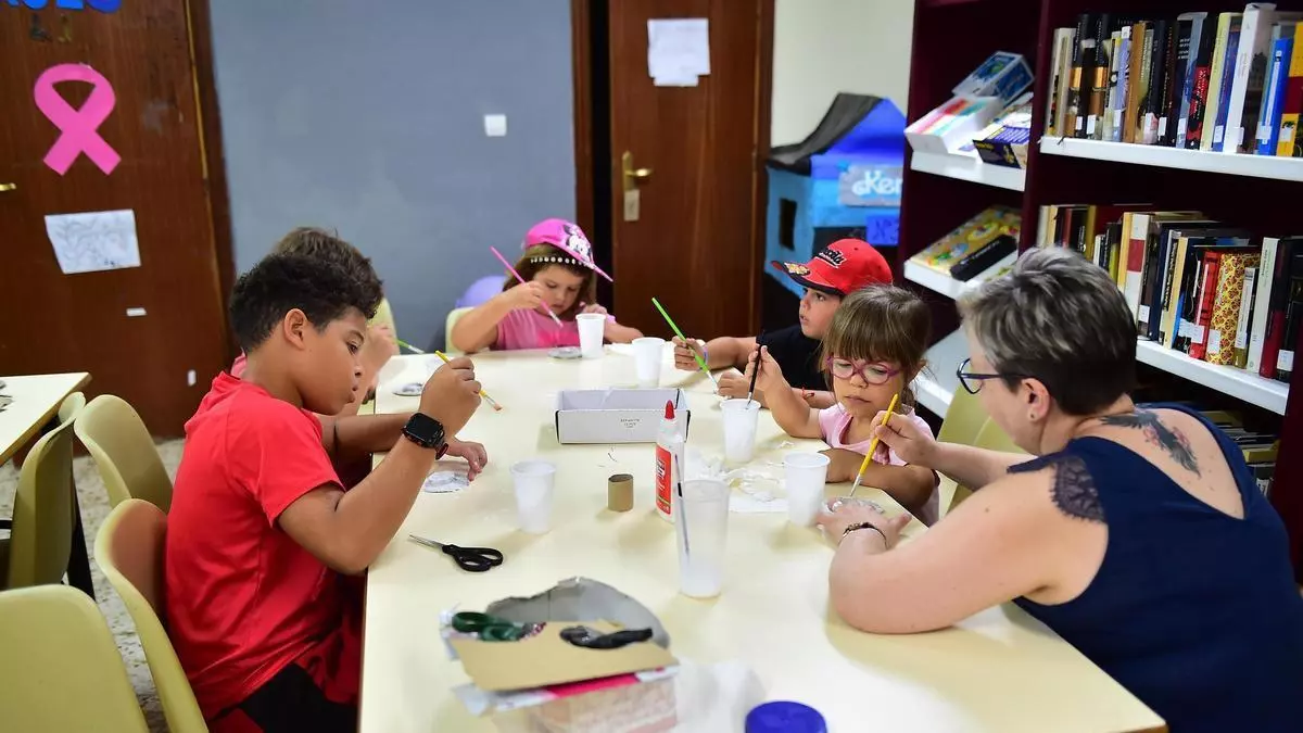 De los niños a los mayores: la ludoteca que mantiene activo a Villar de Plasencia