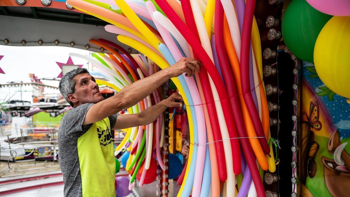 Fernando preparando la atracción para la preferia.