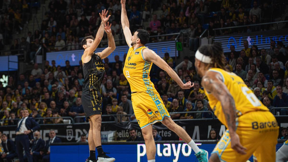 Canasta fallada por el CB Canarias sobre la bocina