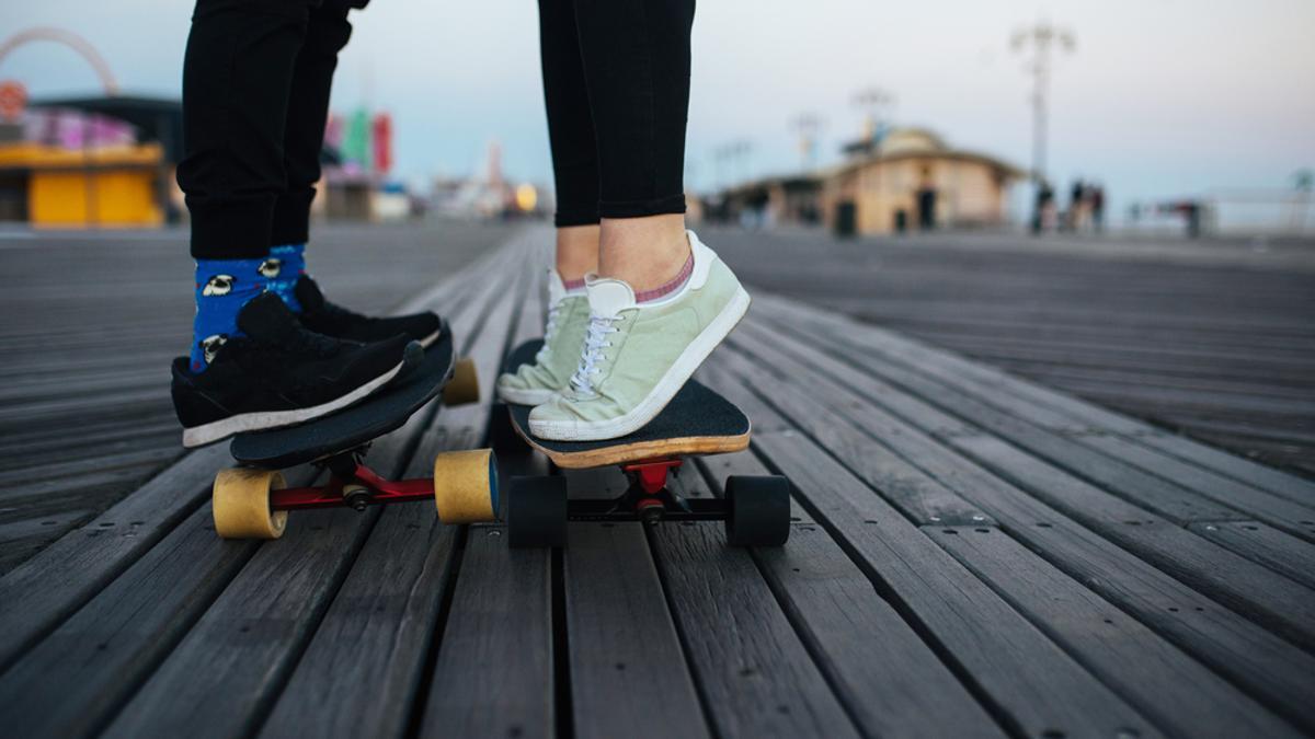 Una pareja de adolescentes.