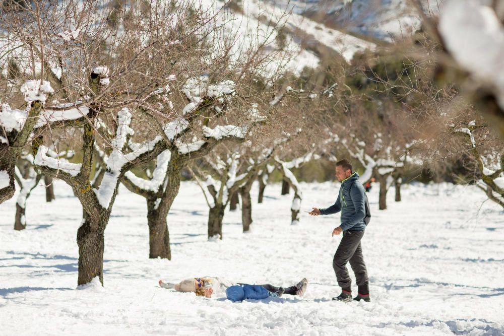 Un día de nieve en Confrides y Serrella.