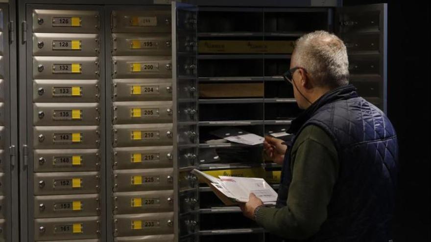 Oviedo, sede este domingo de las pruebas para la macrooposición de Correos.