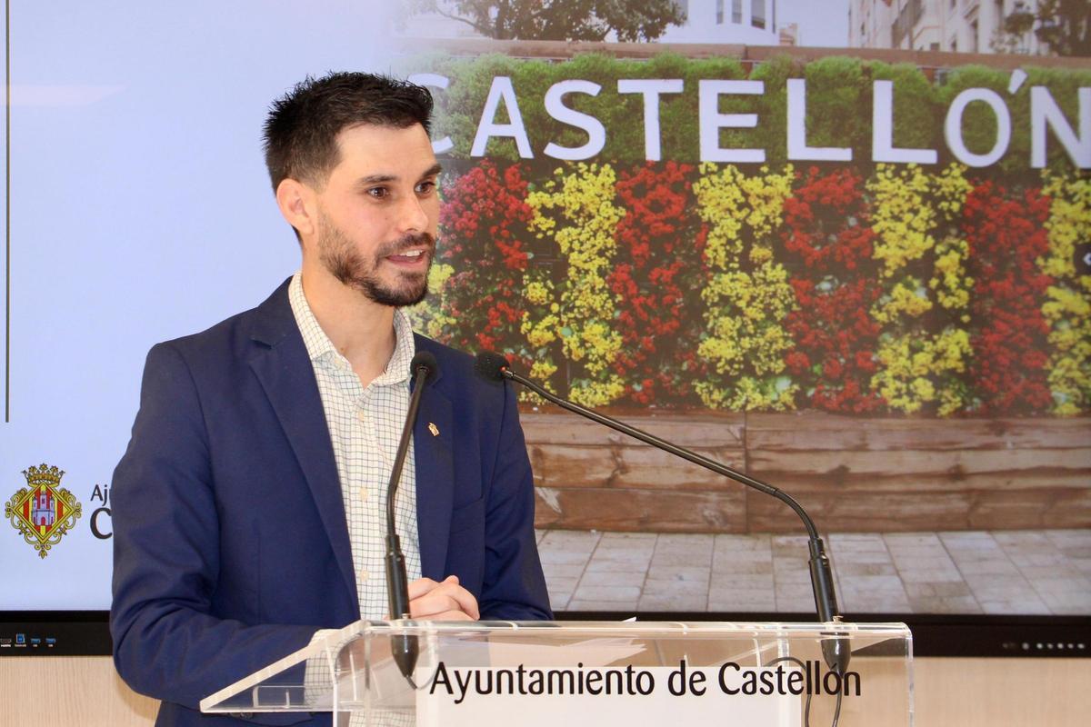Cristian Ramírez, durante una rueda de prensa en el Ayuntamiento de Castelló.