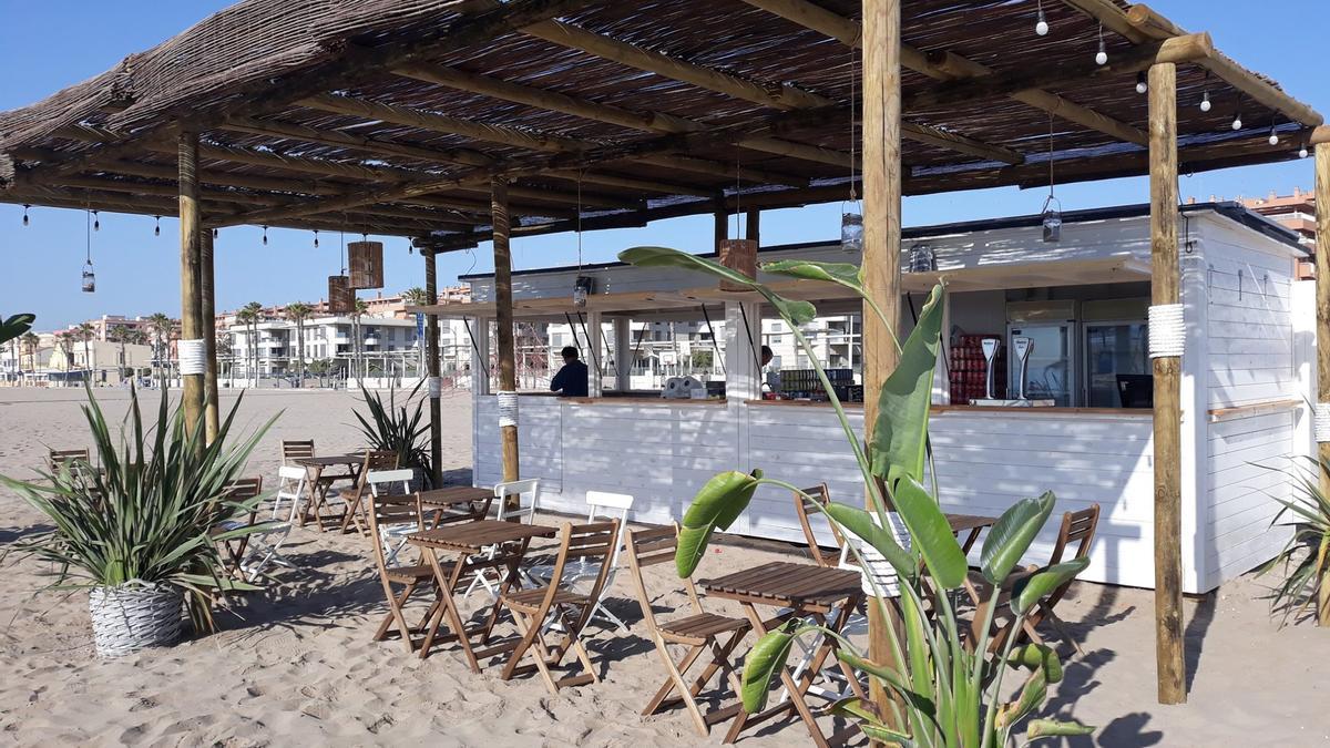 Chiringuito Bbeach de la Playa de la Patacona