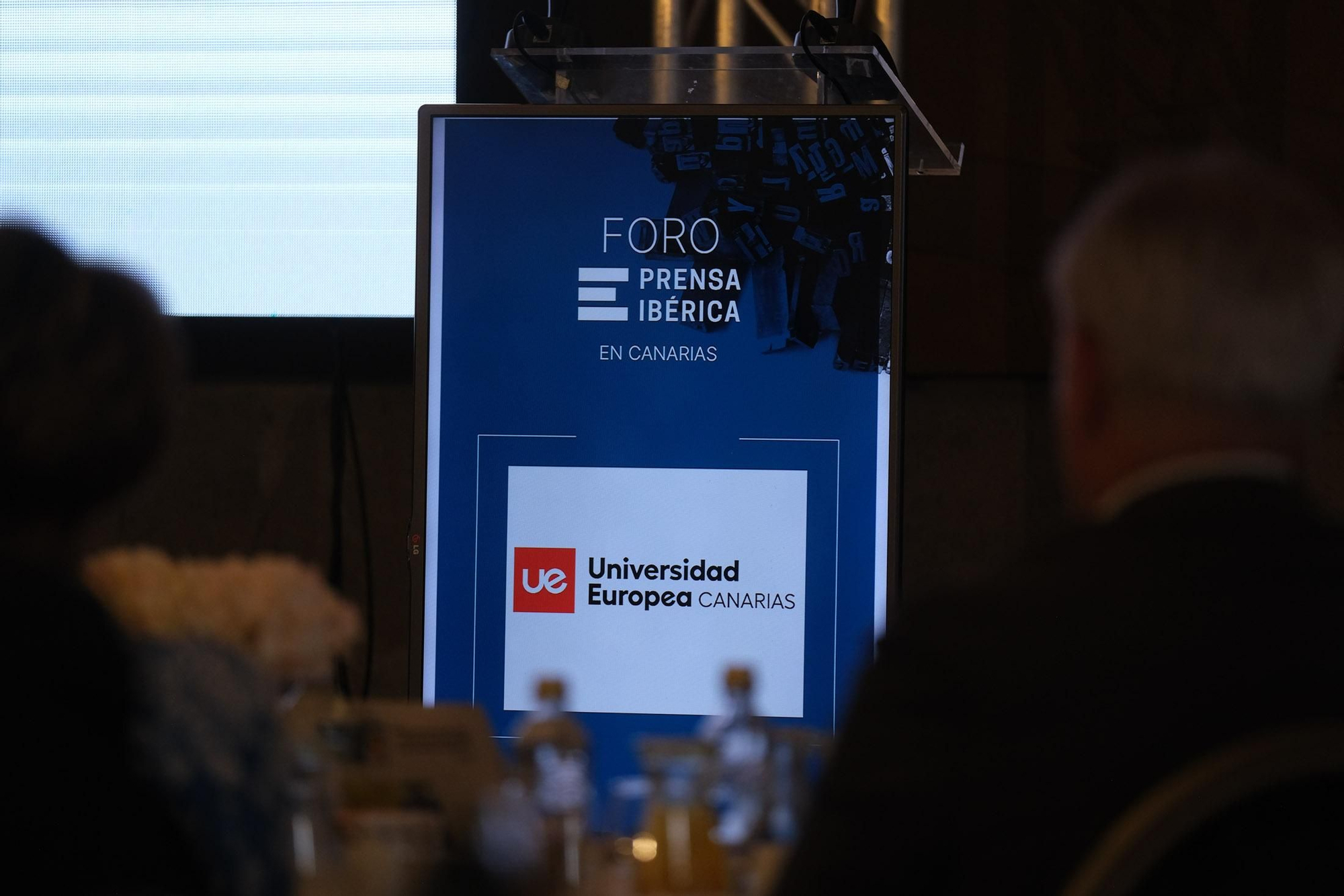 Foro Prensa Ibérica con Ángel Víctor Torres