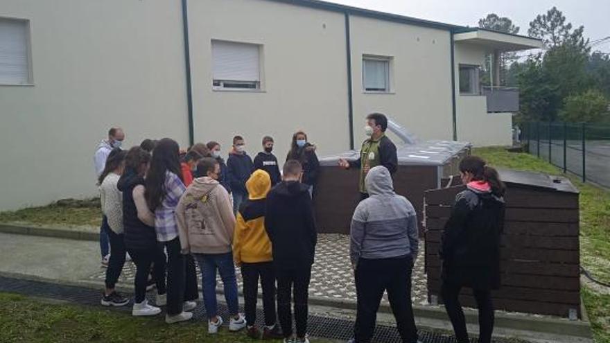 Charla impartida a alumnos del colegio de Baño.