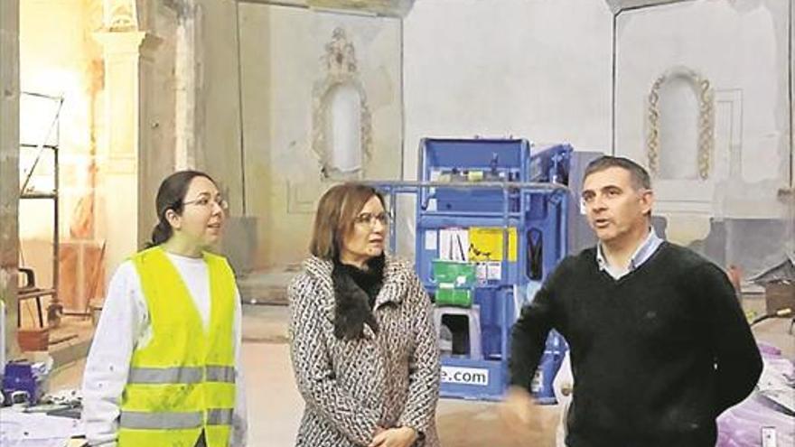 Salen a la luz pinturas de gran valor en la capilla del convento