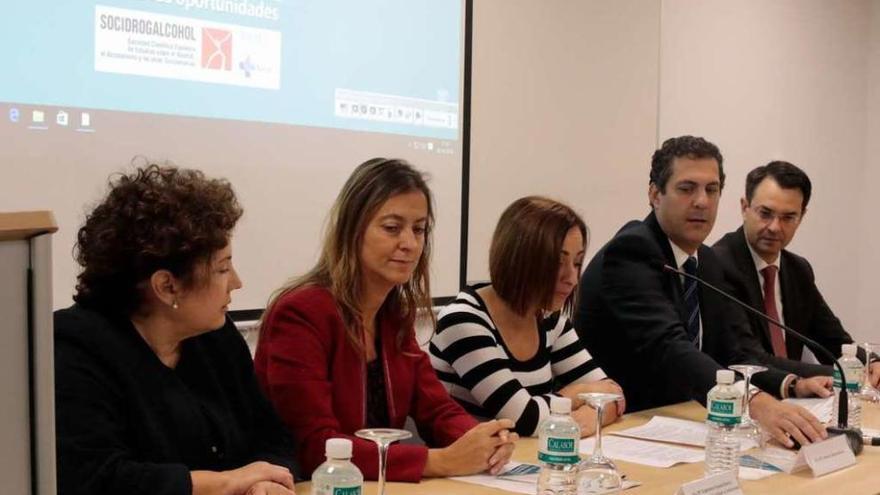 Desde la izquierda: Sánchez, Vázquez, Caldero, Castro y Montes, en la inauguración.