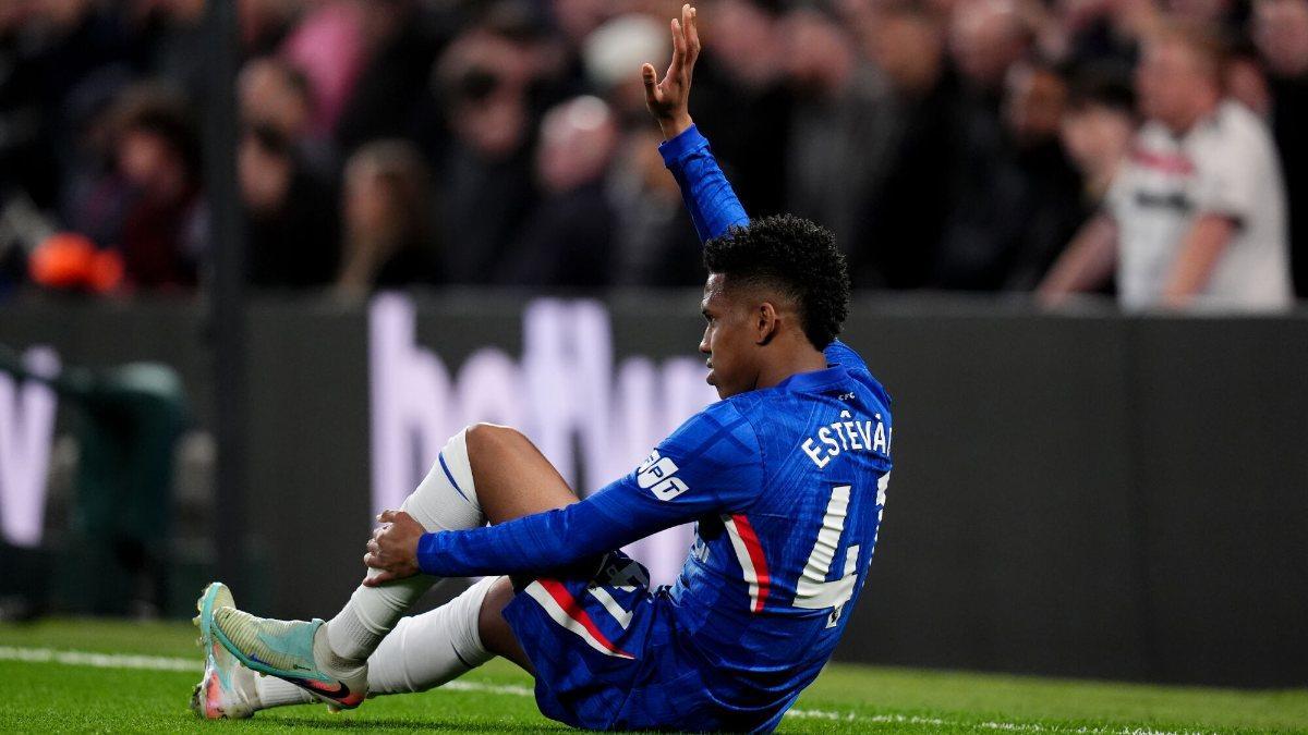 Estevão se volvió a lesionar este sábado en el Chelsea - Manchester United