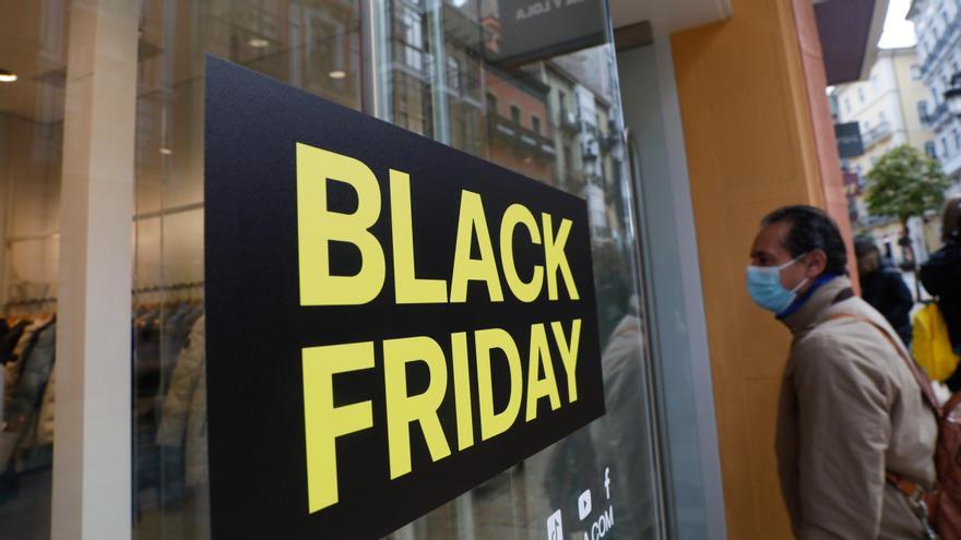 &quot;Black Friday&quot; en un escaparate