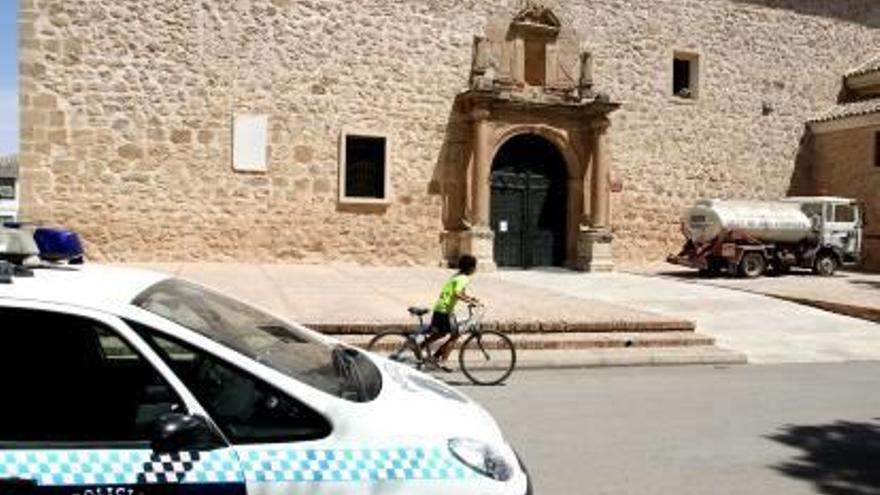 Detenida por degollar a su bebé en la capilla de un cementerio de Toledo