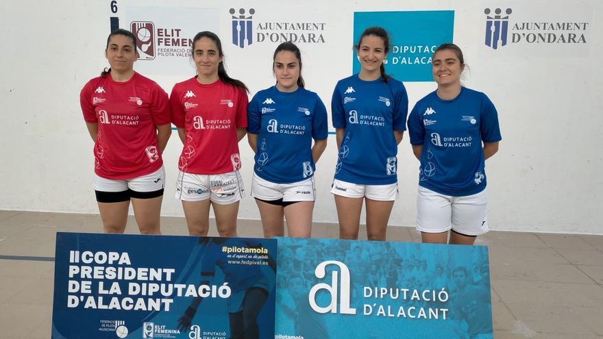 Aida i Amparo es garanteixen la presència en la final de la II Copa President de la Diputació d’Alacant de raspall femení