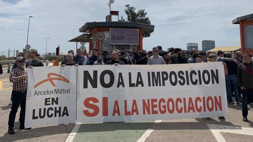 768 trabajadores de ArcelorMittal en Sagunt secundan la huelga