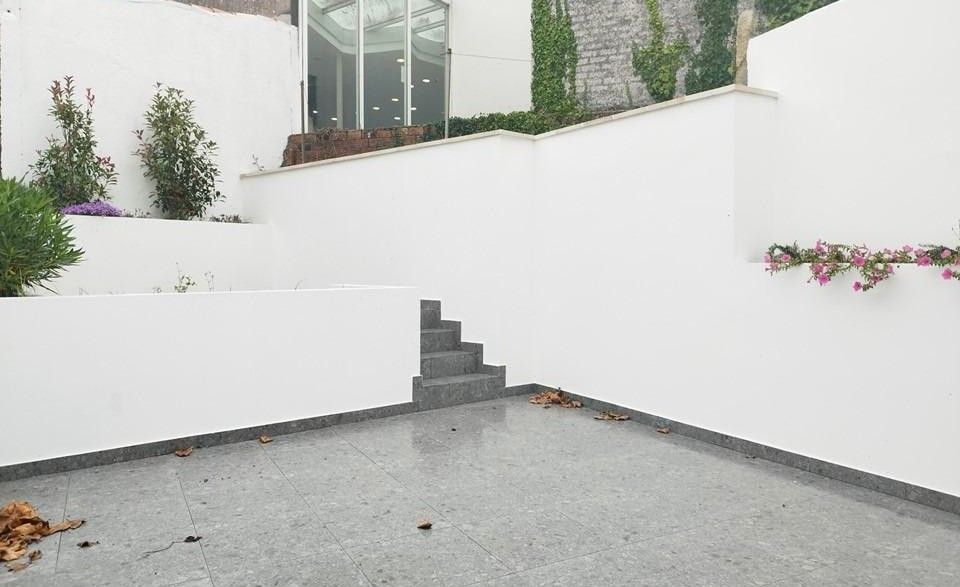 Así son los adosados rehabilitados en pleno barrio de Conxo