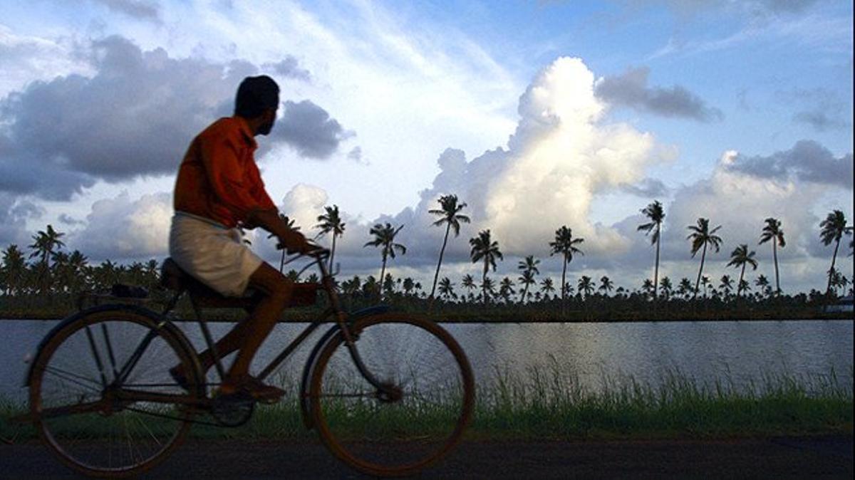 El monsó comença a avançar cap a Karnataka, Índia.