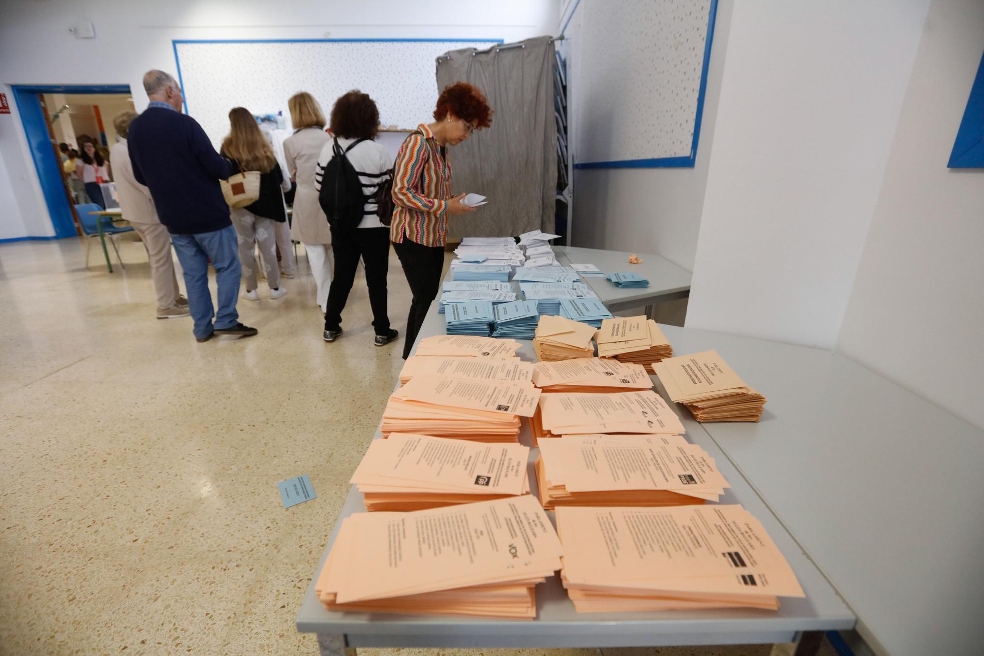 Todas las imágenes de la jornada de elecciones en Ibiza y Formentera