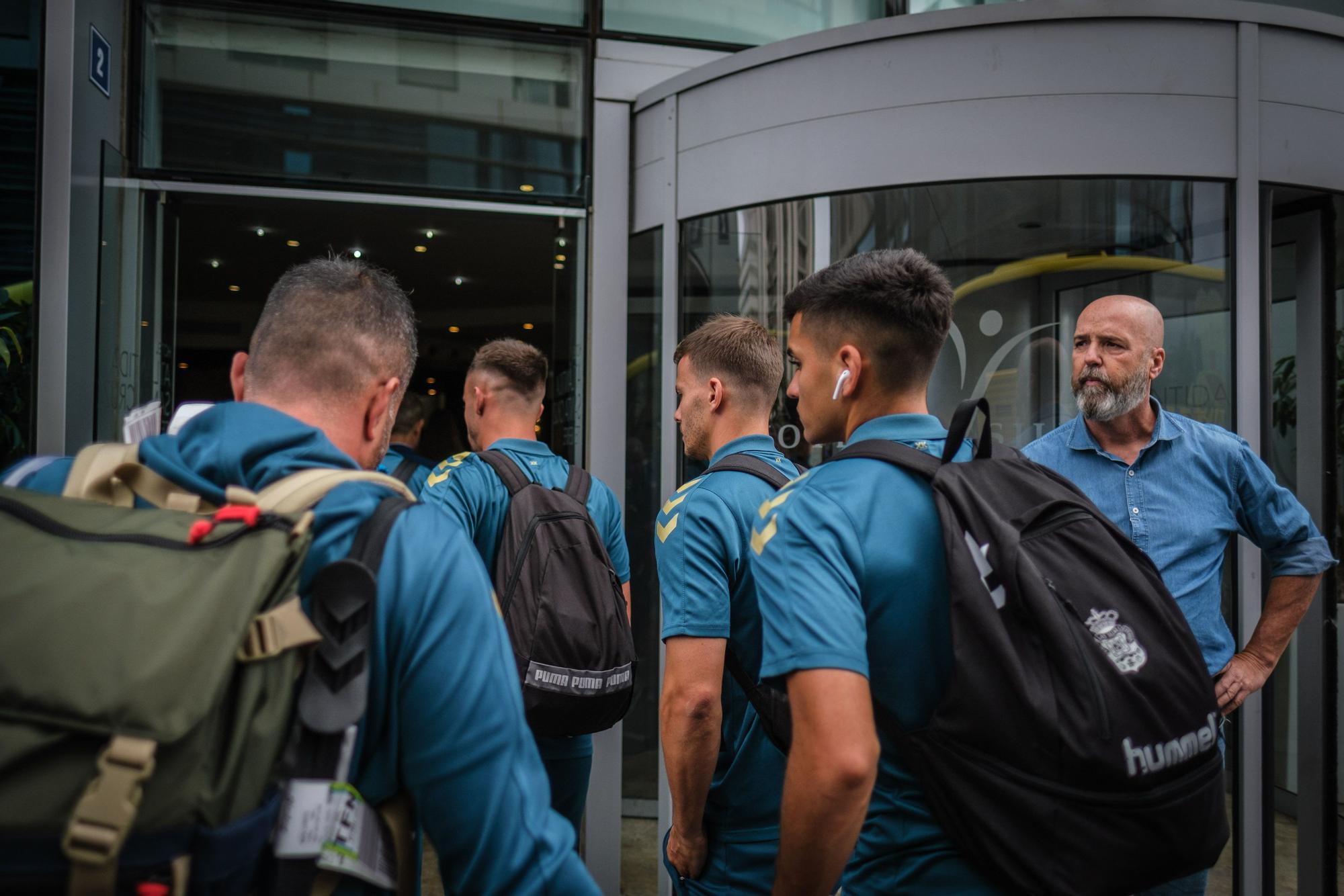 Ambiente previo del playoff entre CD Tenerife-UD Las Palmas