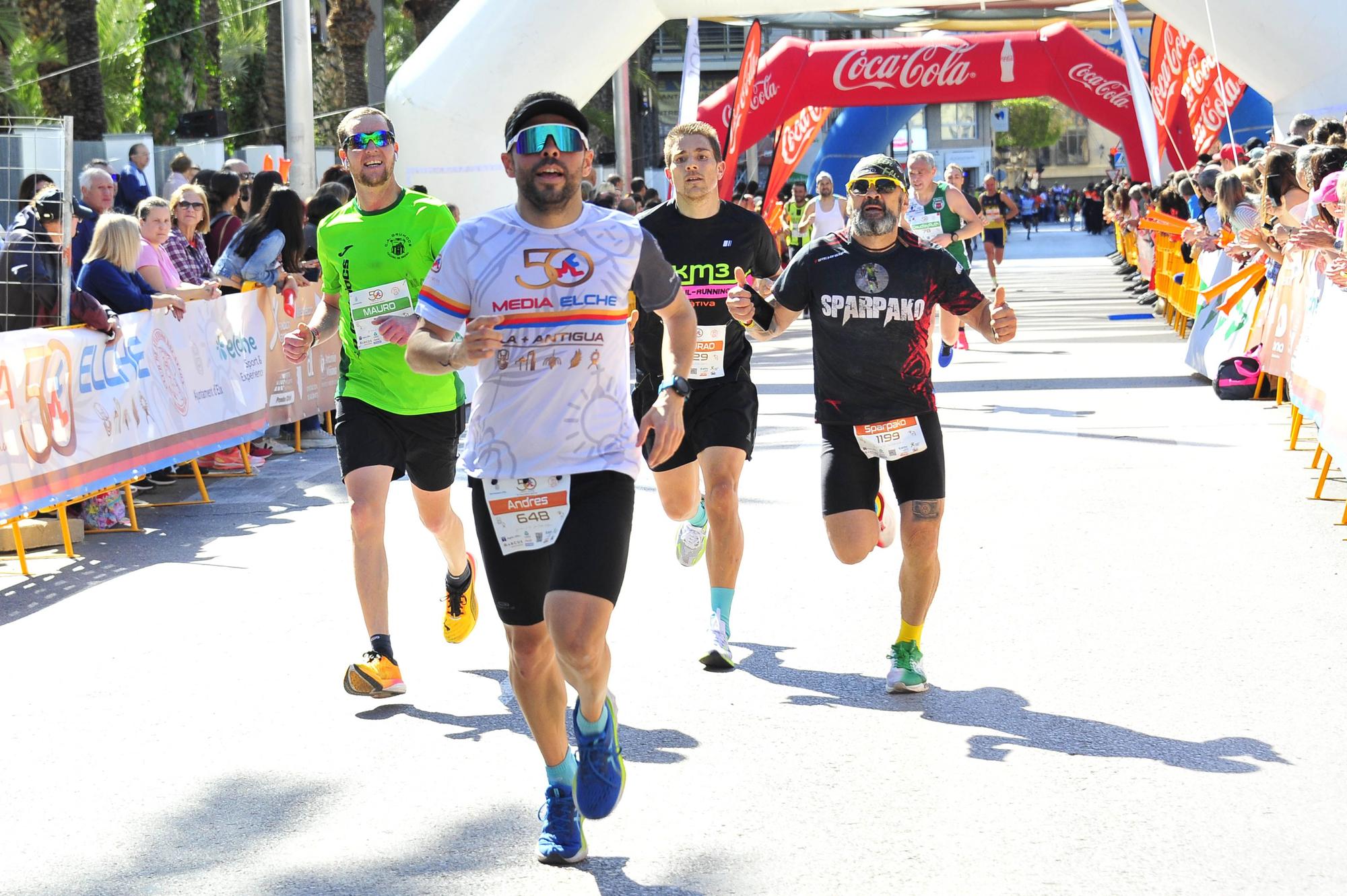 Un Medio Maratón de Elche marcado por el calor