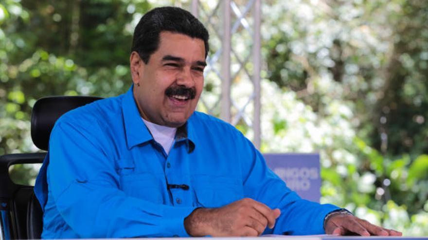 Maduro pide "respeto" para la "revolución" que vive Venezuela