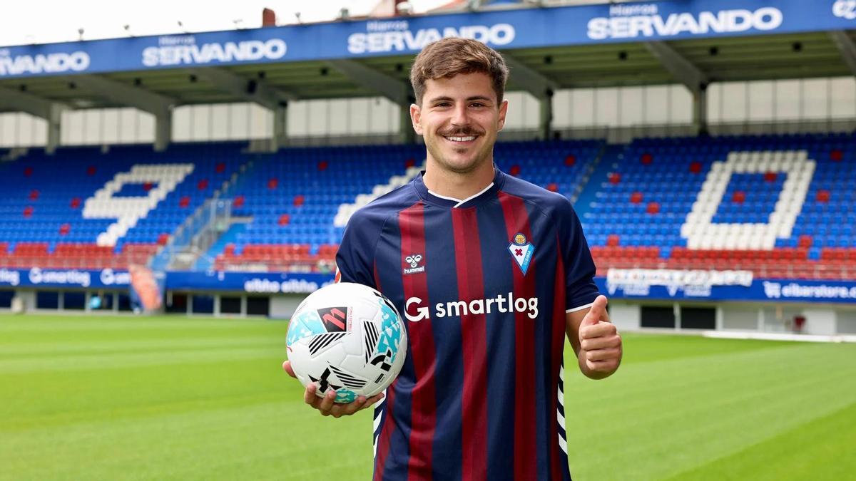 Campaña de abonados de la UD Las Palmas con Marcos como protagonista