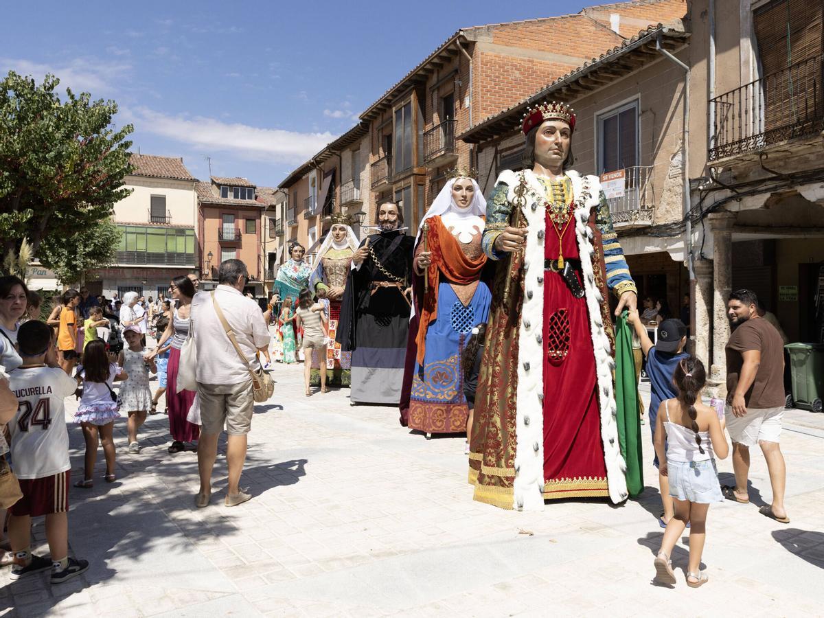 Primer desfile gigantes, San Agustín 2026