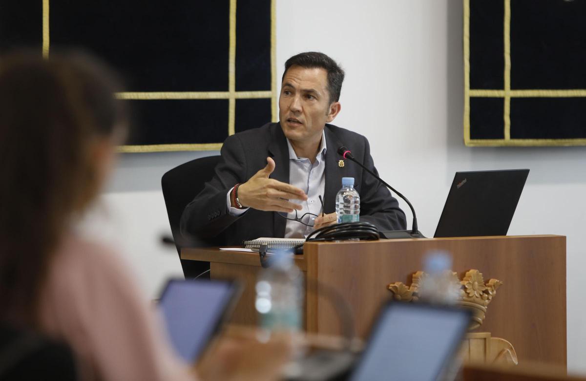 Pere Antoni Chordà, en un pleno de Canet d’en Berenguer.