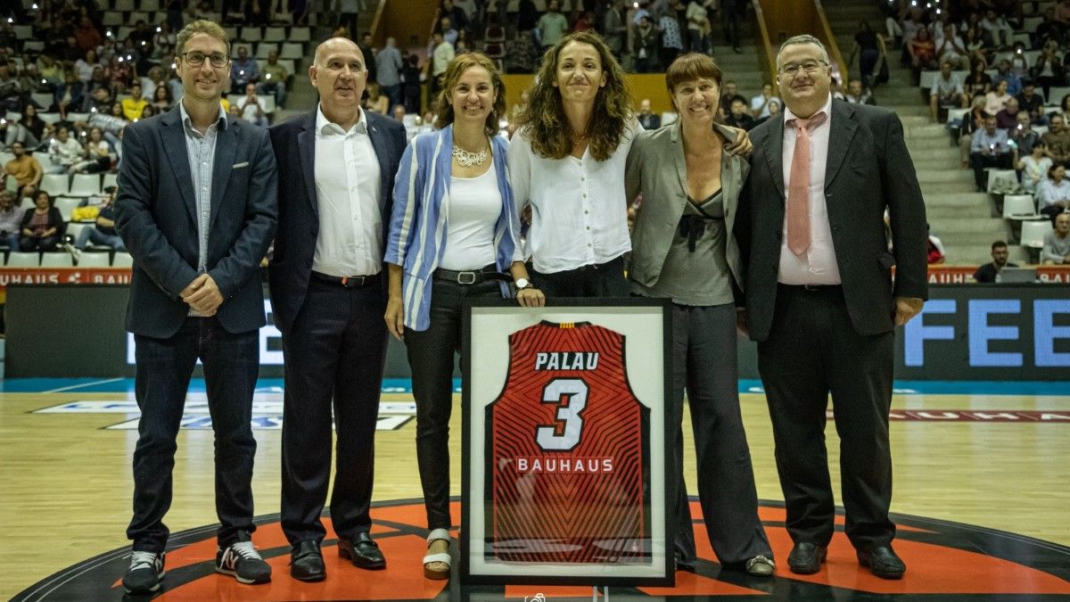 Laia Palau recibió un emotivo homenaje del Fontajau