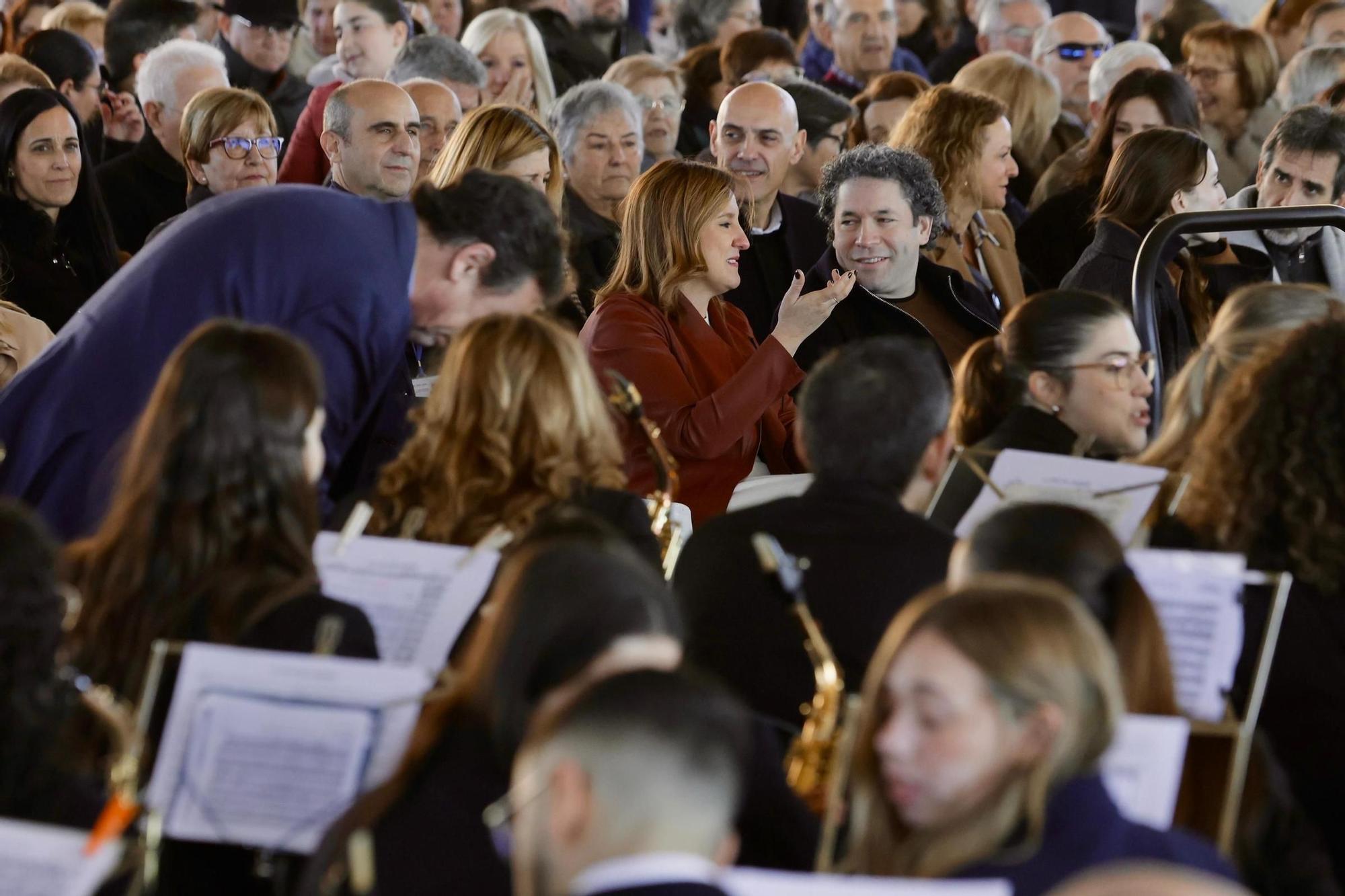 Dudamel vuelve a dirigir bandas de música en Castellar-l'Oliveral