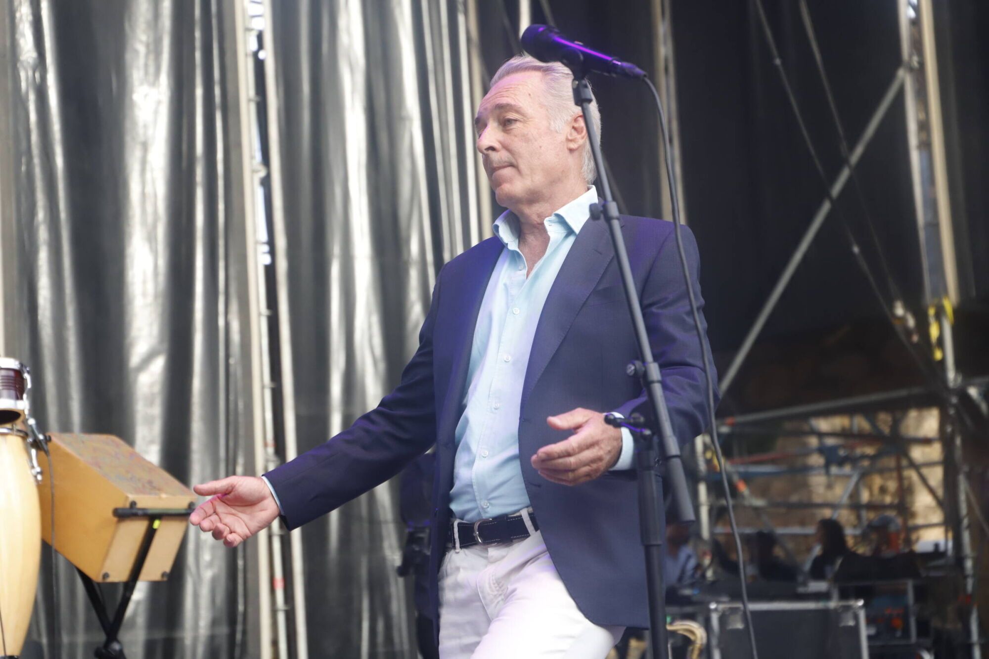 José Manuel Soto, Cosita Wena y Siempre Así actúan en el Teatro de la Axerquía con motivo del 12 de octubre