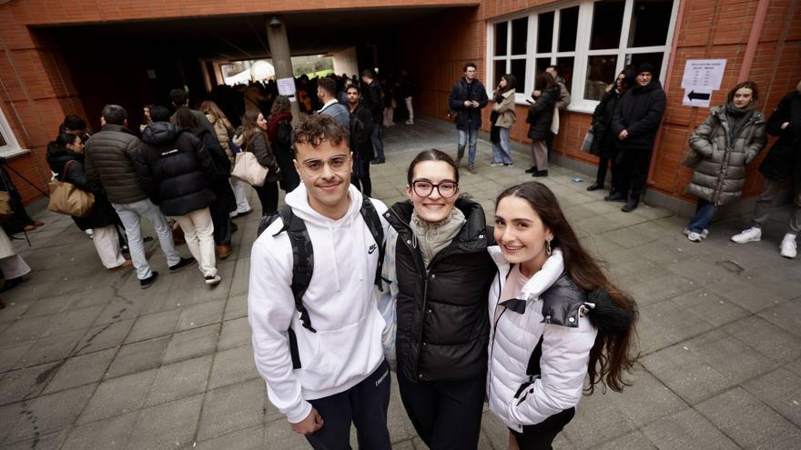 VÍDEO: Naia, Santiago y Paula, estudiantes del MIR en Oviedo: "El sacrificio ha merecido la pena"