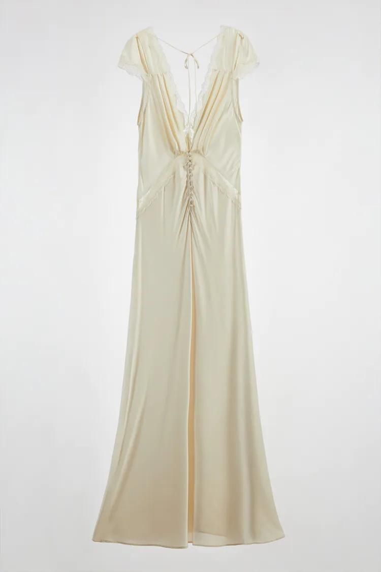 Vestido largo de seda morera con encaje de Zara