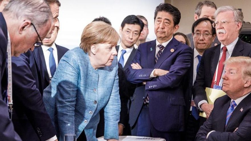 Merkel y Trump, junto a otros líderes del G7