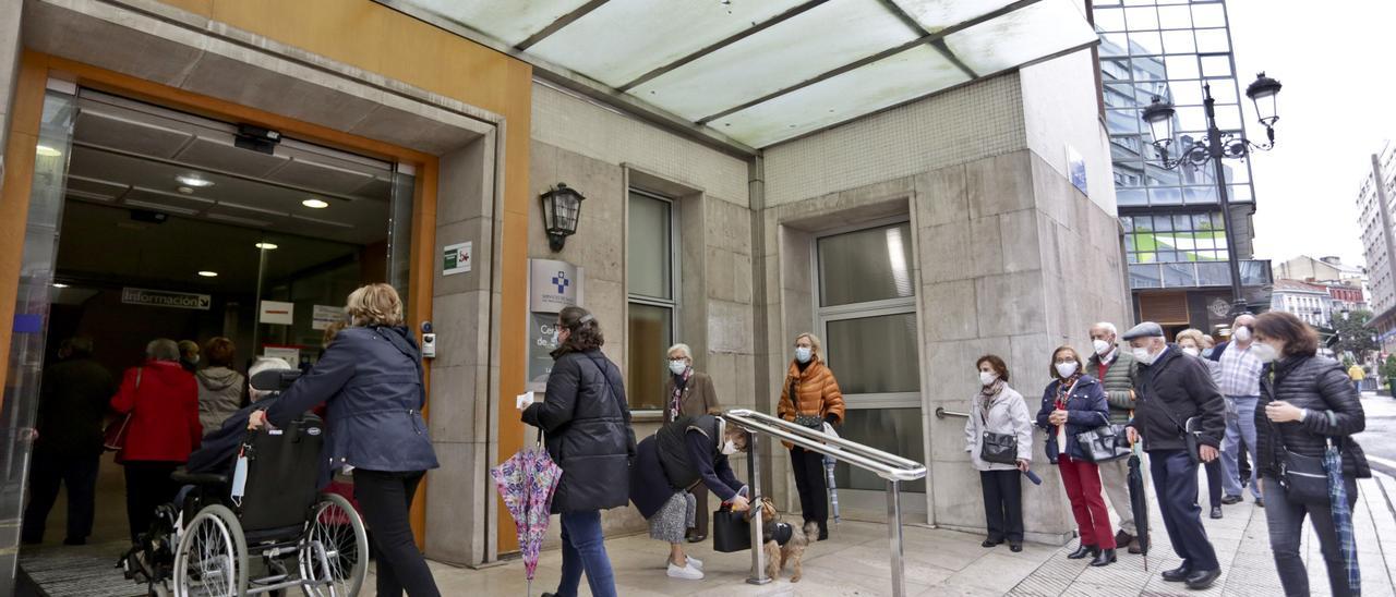 El colapso de la atención primaria en Asturias: de las olas al tsunami  sobre la puerta de entrada a la Sanidad - La Nueva España