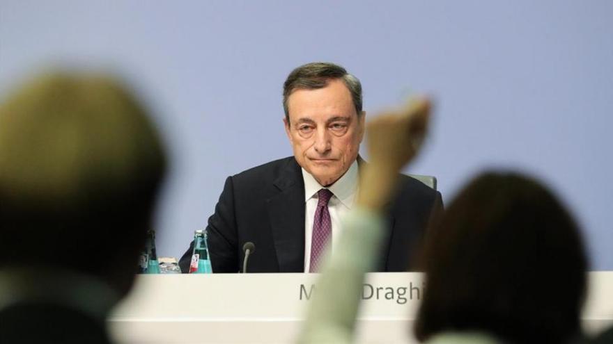 Draghi ve &quot;prematuro&quot; juzgar si la tensión en Cataluña afectará a la zona euro