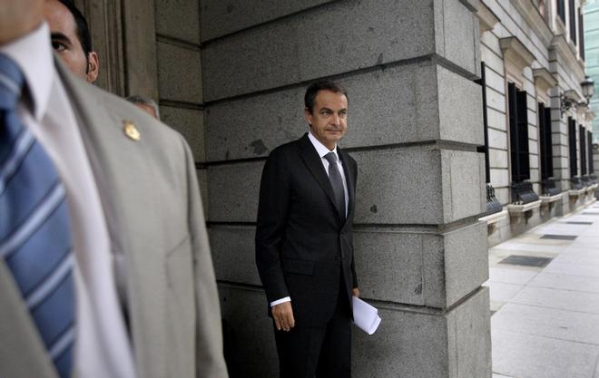 Seis indicios apuntalan en el sumario la imputación de Zapatero: de los dos millones de euros de "nuestro pana" a las 'off-shore'
