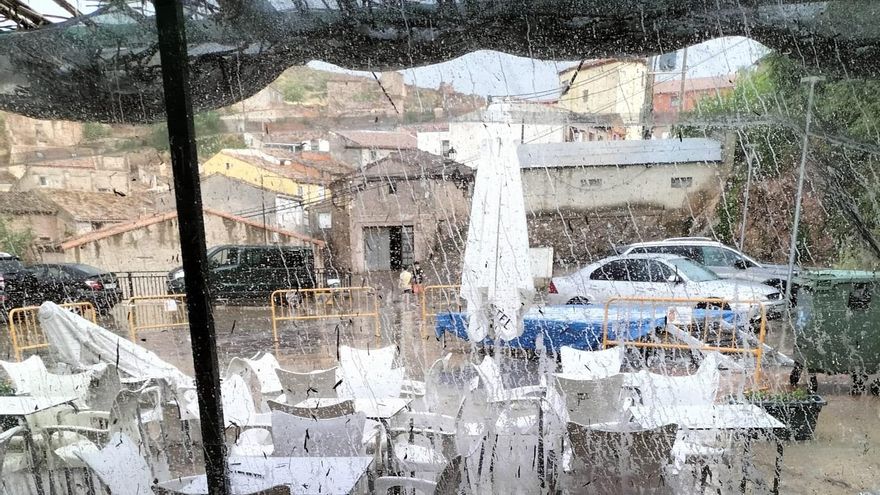 La dana deja inundaciones generalizadas en la Ribera del Ebro y obliga a movilizar a la UME