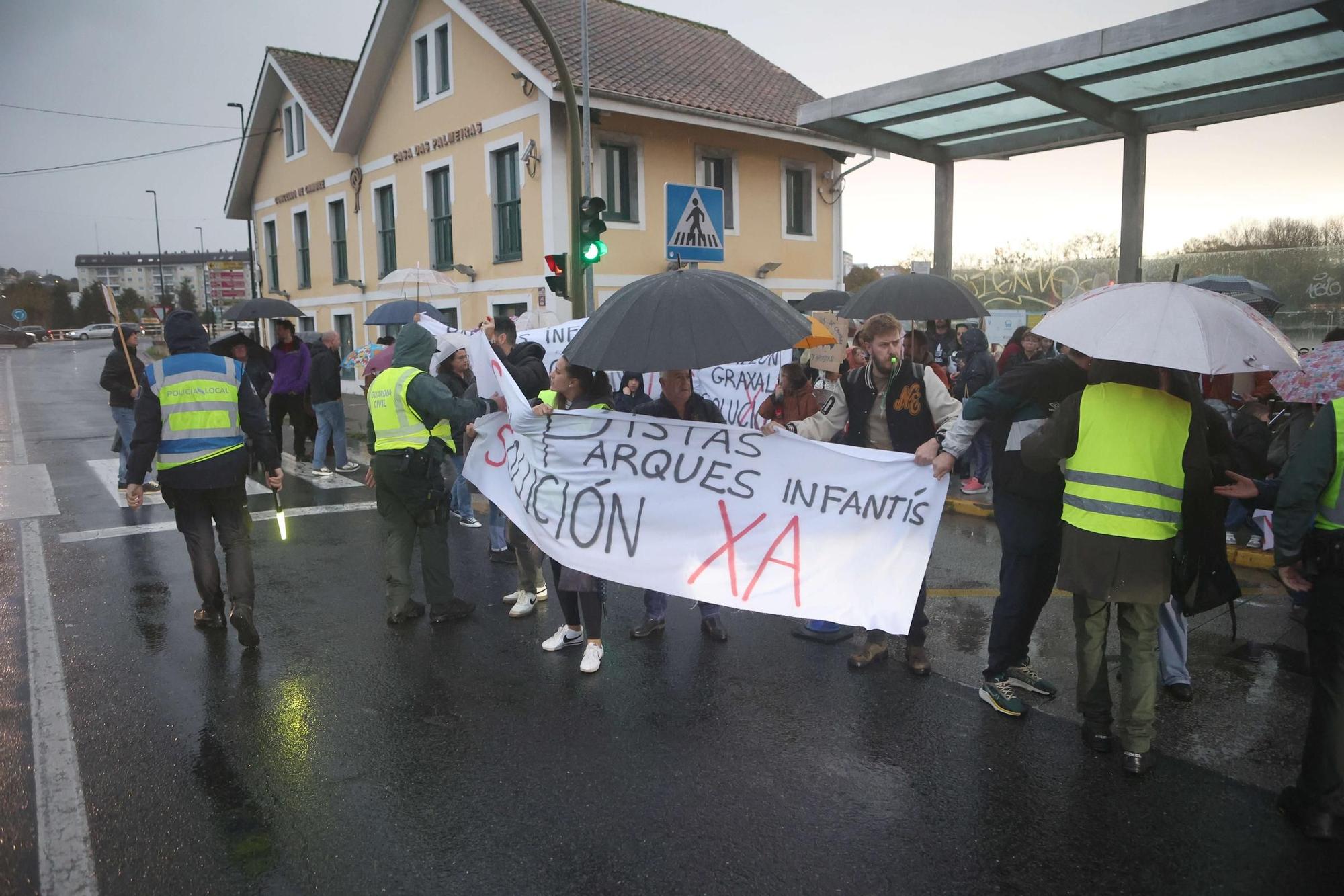Protesta en O Temple pidiendo más pistas y parques