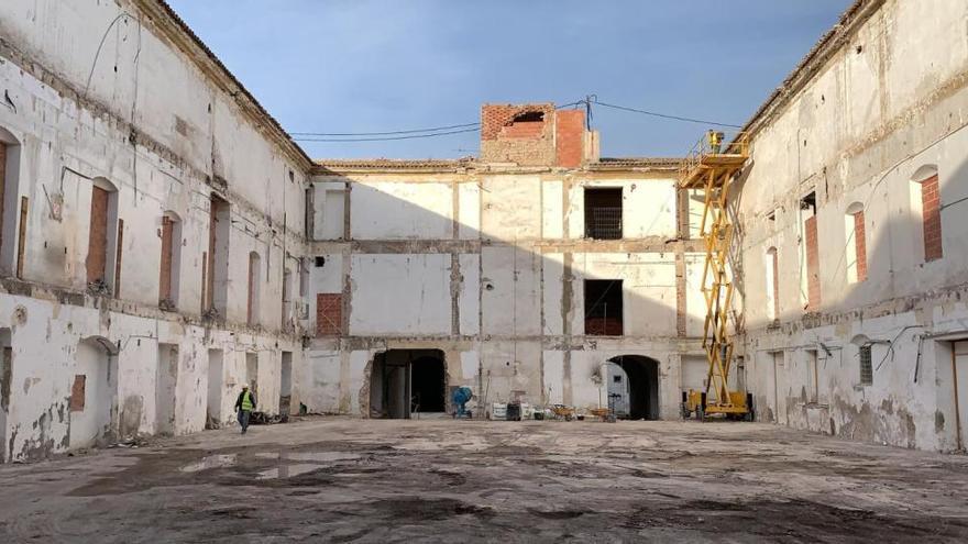 El Ayuntamiento de Alicante rehabilita el claustro de la antigua Fábrica de Tabacos