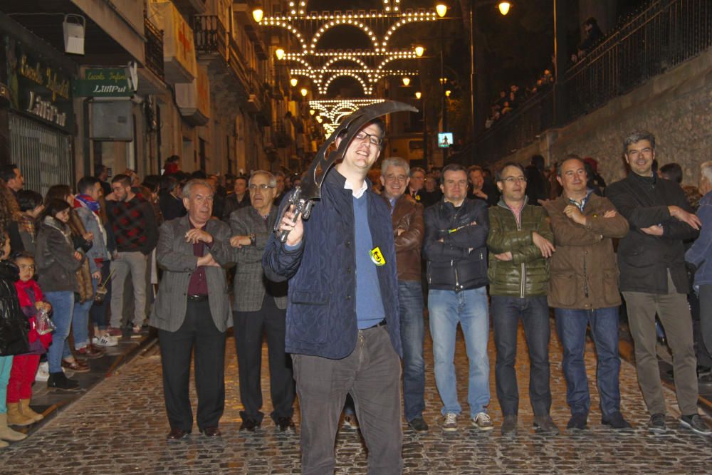 Las «entradetes» toman el centro de Alcoy