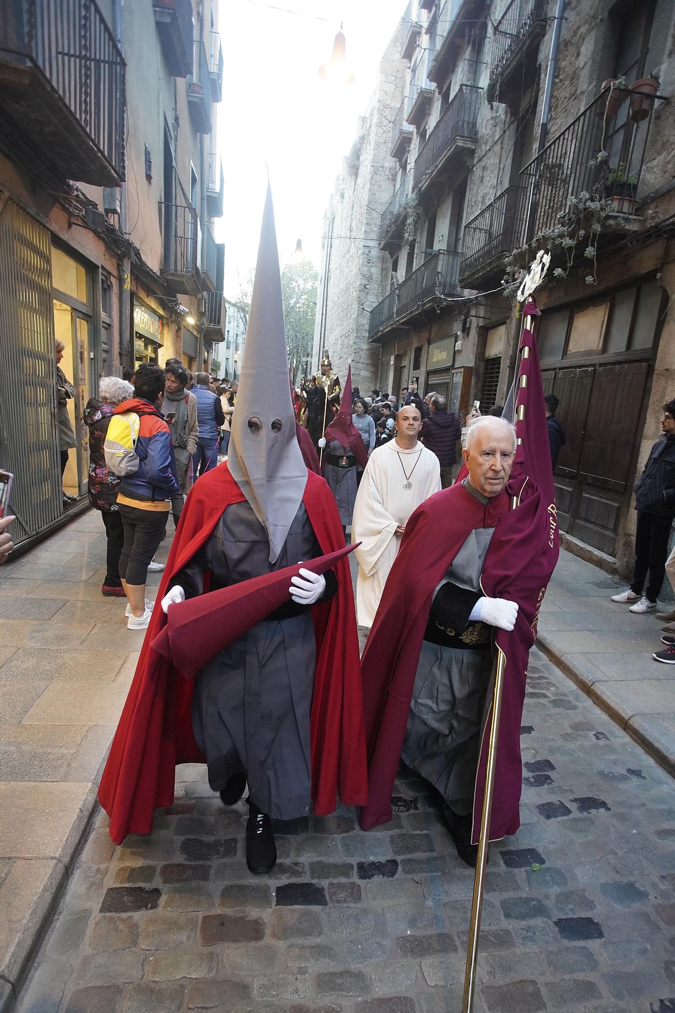 Els Manaies de Girona lliuren el penó a Narcís Reixach enmig de l’emoció de la normalitat