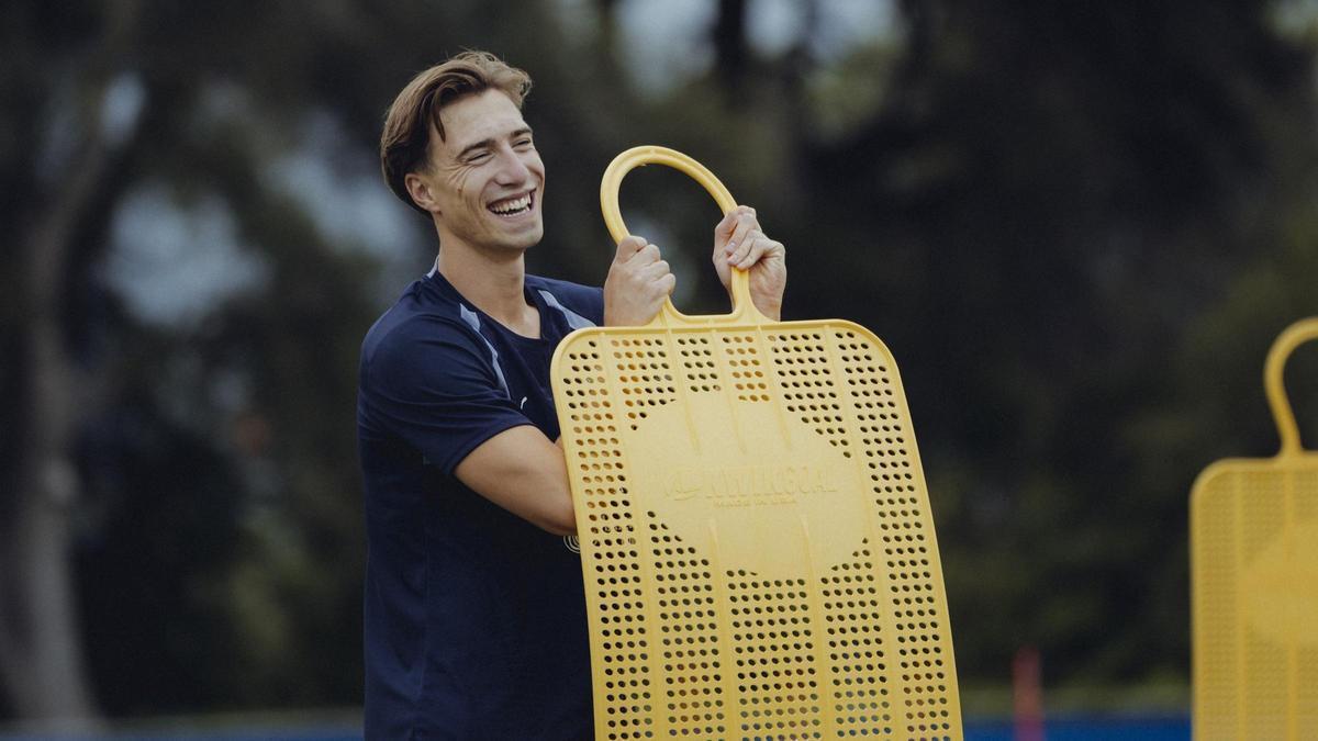 Affengruber sonríe durante un entrenamiento de la selección de Austria