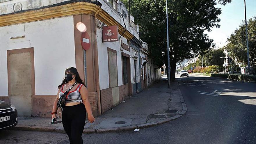 Las casas que están pendientes de demolición en la avenida de Trassierra.