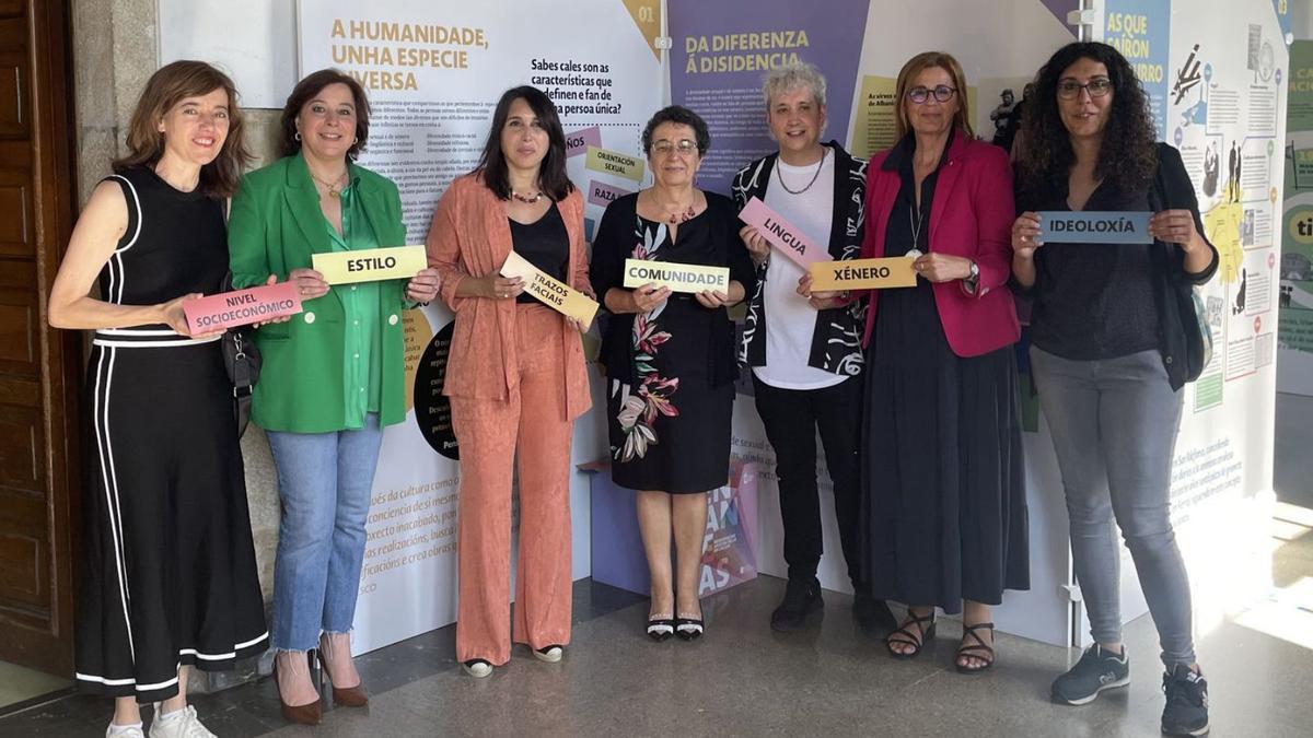 Marta Lois, Susana López Abella, María Jesús Lorenzana, Rosario Álvarez, E. Latorre, Carme Adán, Daniela Ferrández