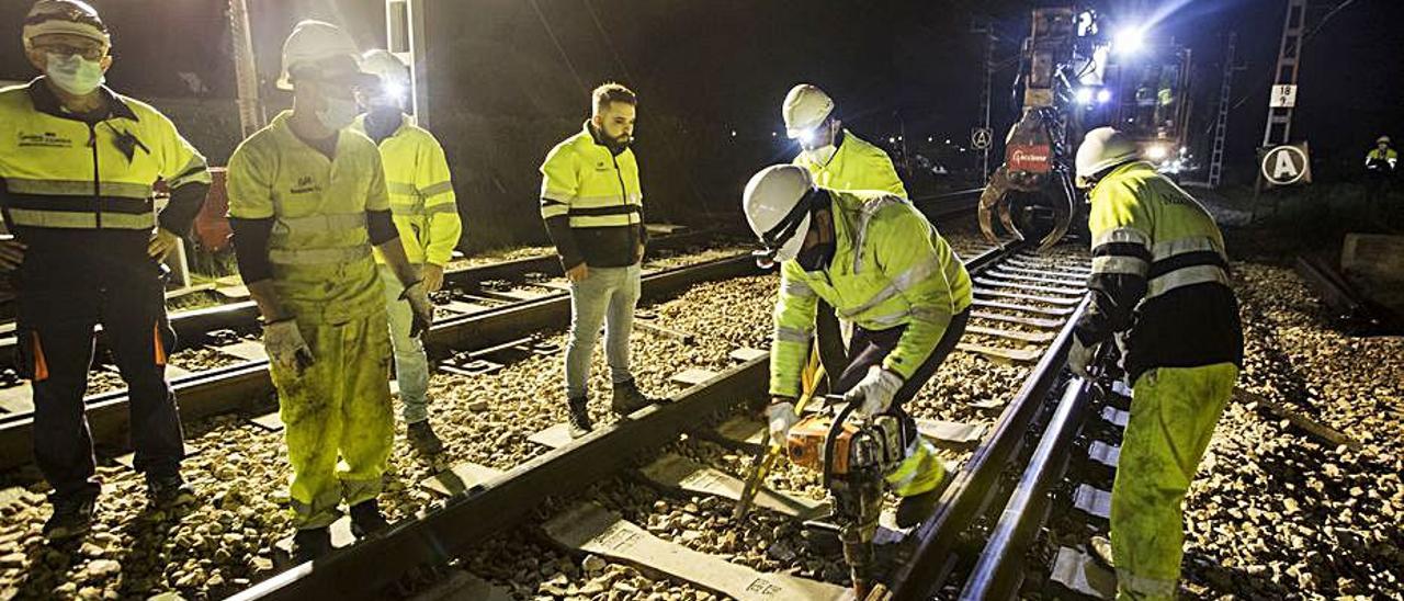 Obras del corredor mediterráneo en Massalfassar. | FERNANDO BUSTAMANTE