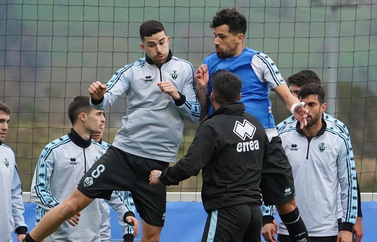 Alberto y Diego Barri, durante el calentamiento