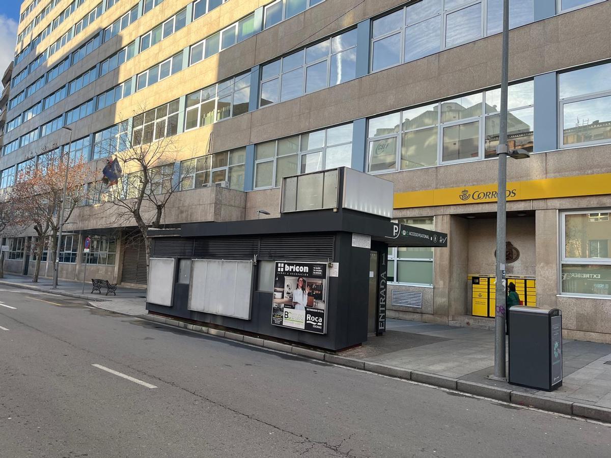 Zona en la que estaba instalado el cartel, en plena avenida Clara Campoamor de Cáceres.