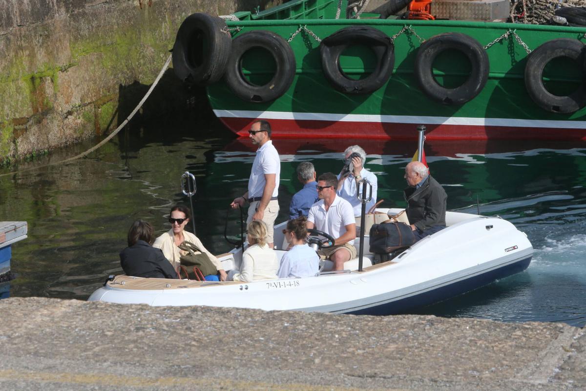 El empresario pasó su primer fin de semana de adelanto del verano a bordo de su yate «Valoria B»