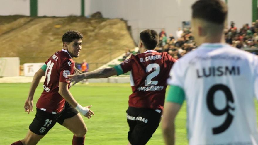 El Antequera CF salva un punto ante un necesitado Mérida (2-2)